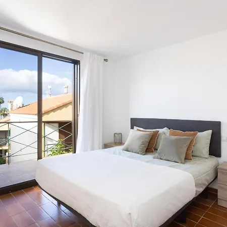 A 250m Da Playa Troya Apartment *